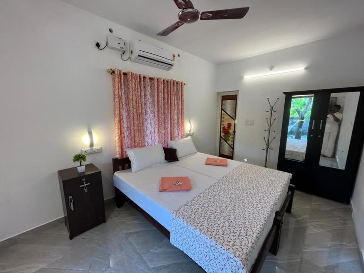 Marari Kallyani Beach Homestay Марарікулем Екстер'єр фото
