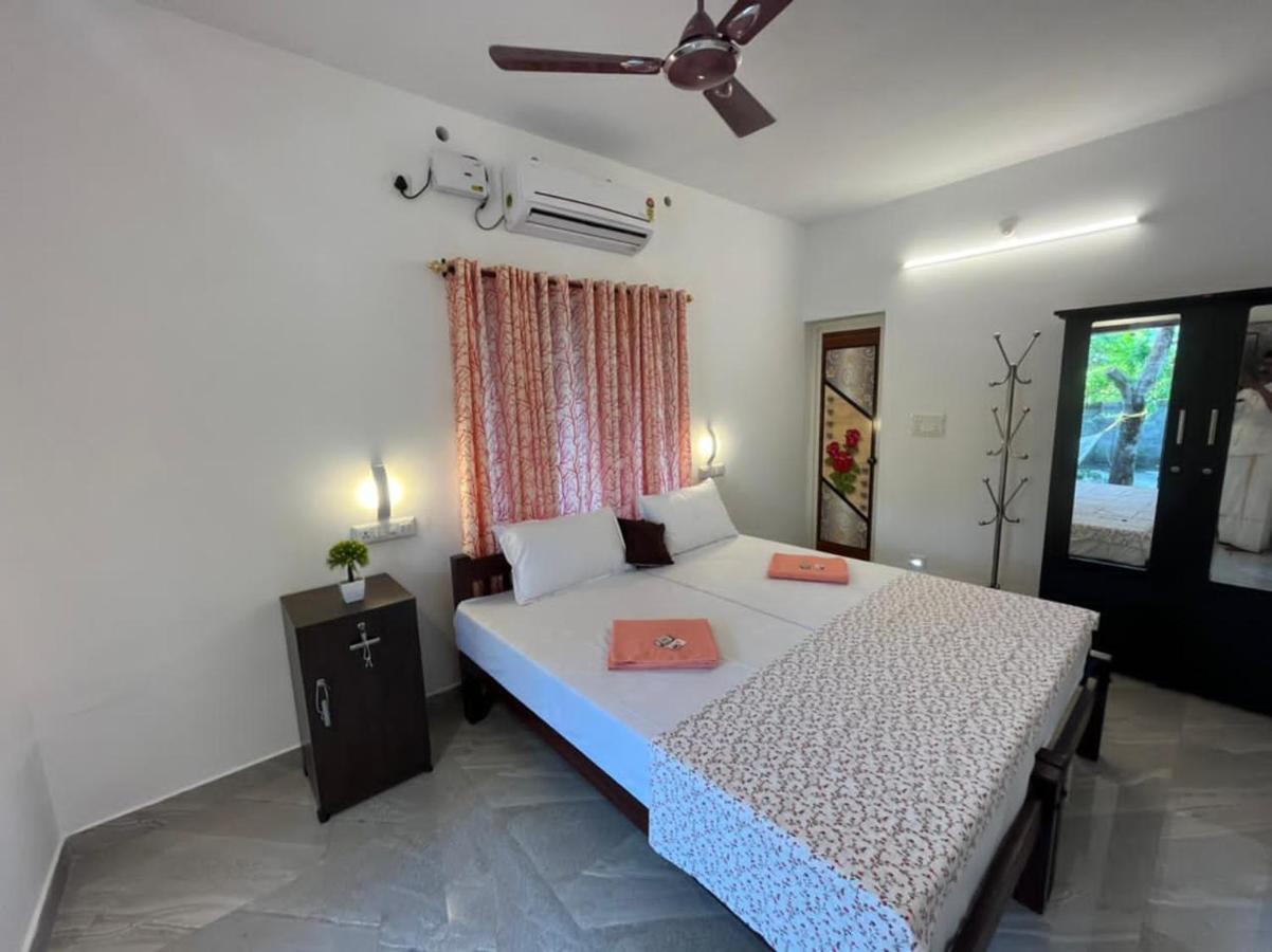Marari Kallyani Beach Homestay Марарікулем Екстер'єр фото