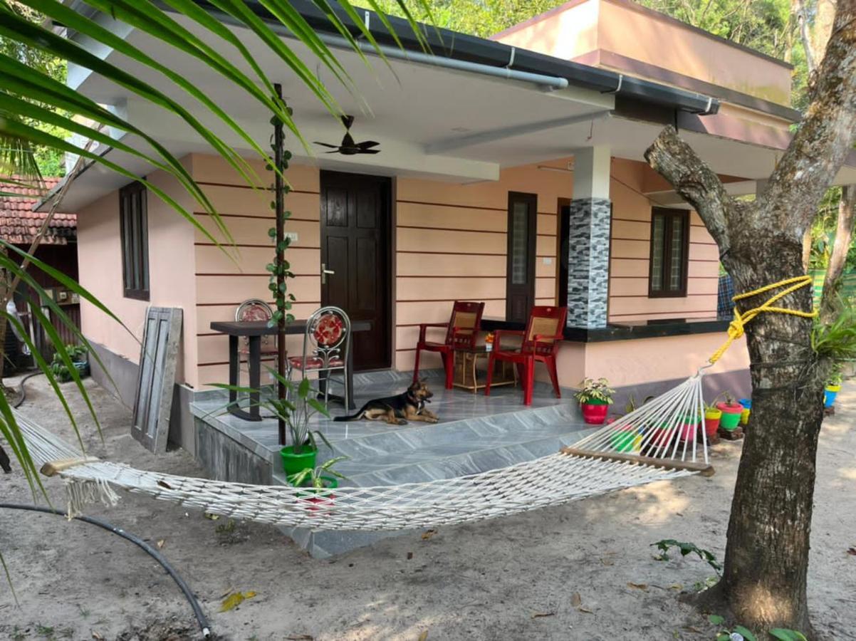 Marari Kallyani Beach Homestay Марарікулем Екстер'єр фото