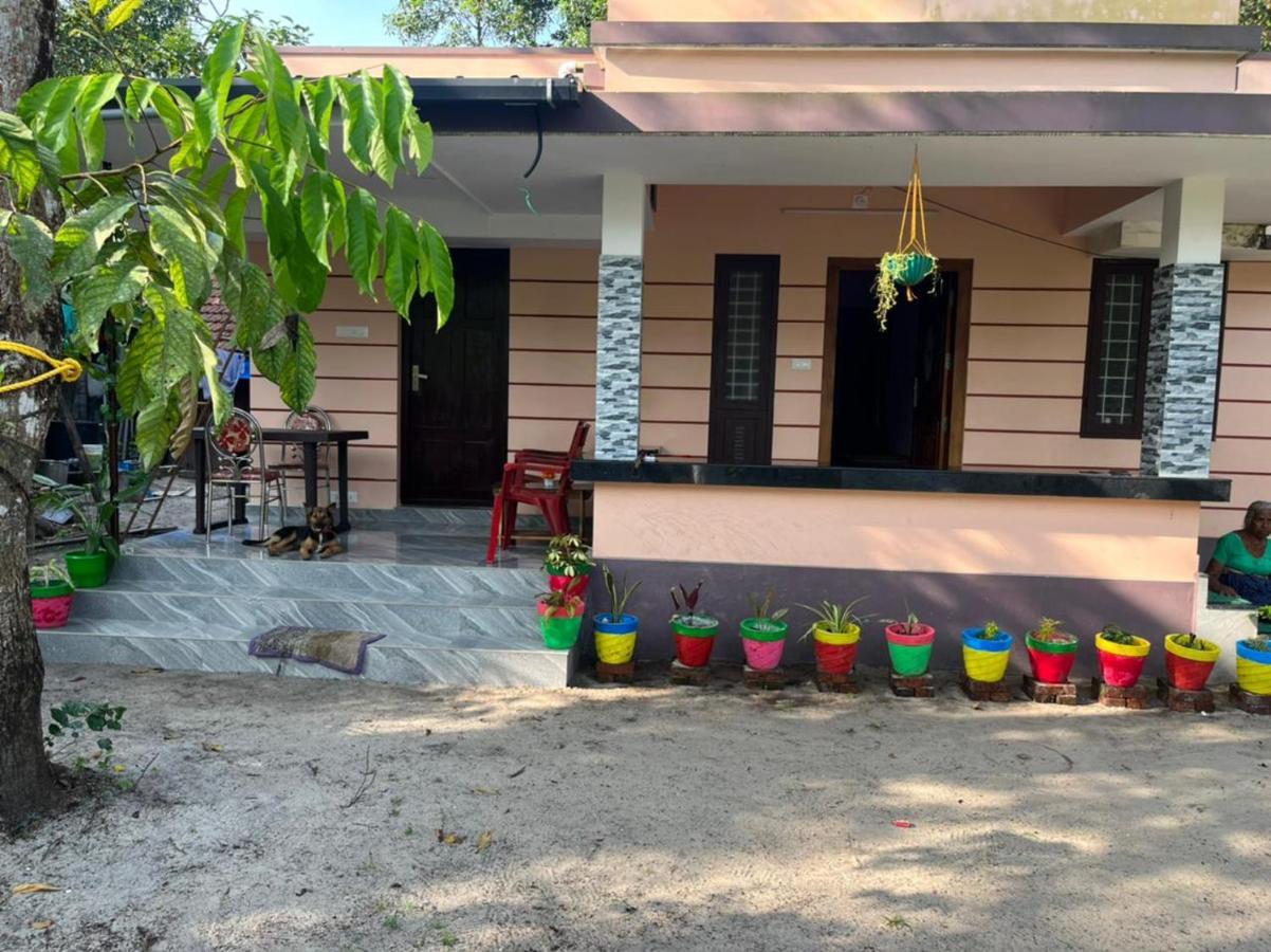 Marari Kallyani Beach Homestay Марарікулем Екстер'єр фото